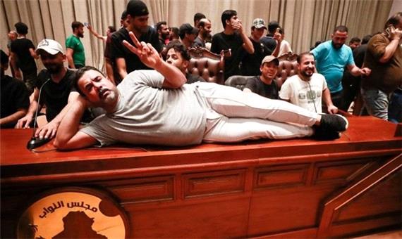 جدیدترین وضعیت بغداد؛ تحصن آشوبگران حامی جریان صدر در پارلمان ادامه دارد
