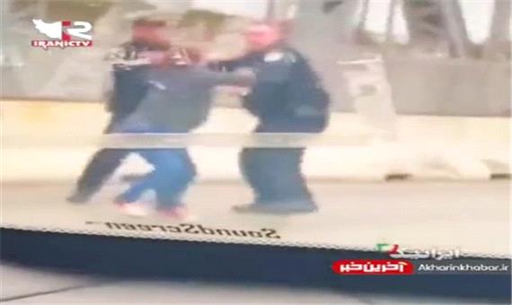 خشونت پلیس آمریکا علیه یک زن در مرز مکزیک