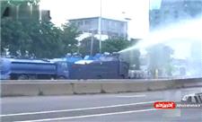 برخورد شدید پلیس تایلند با معترضان به حکومت
