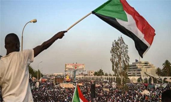 تظاهرات سودانی ها برای انتقال قدرت به غیرنظامیان