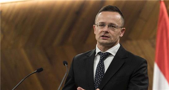وزیر خارجه مجارستان نسبت به وقوع آخرالزمان درجهان هشدار داد