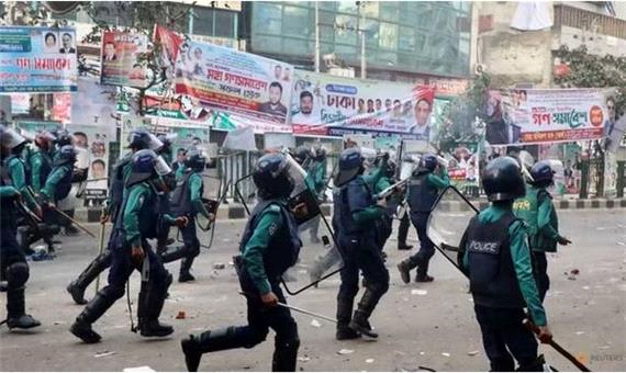 تظاهرات بزرگ ضد دولتی در بنگلادش به خشونت کشیده شد
