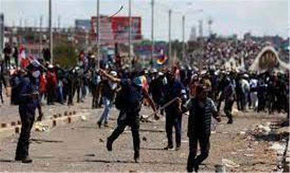 خشونت عریان، پاسخ دو لت پرو به معترضان