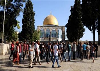 تداوم یورش شهرک نشینان صهیونیست به مسجدالاقصی+فیلم
