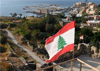 آسیب دیدن ساختمان وابسته به وزارت دارایی لبنان بر اثر حملات اسرائیل