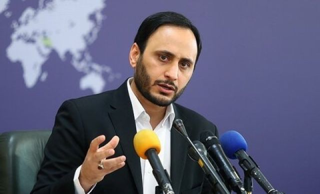 تکذیب شایعه اهدای نفت رایگان به لبنان