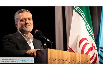 ملت بزرگ ایران اسلامی تمام‌‌قد در مقابل دشمنان ایستاده است