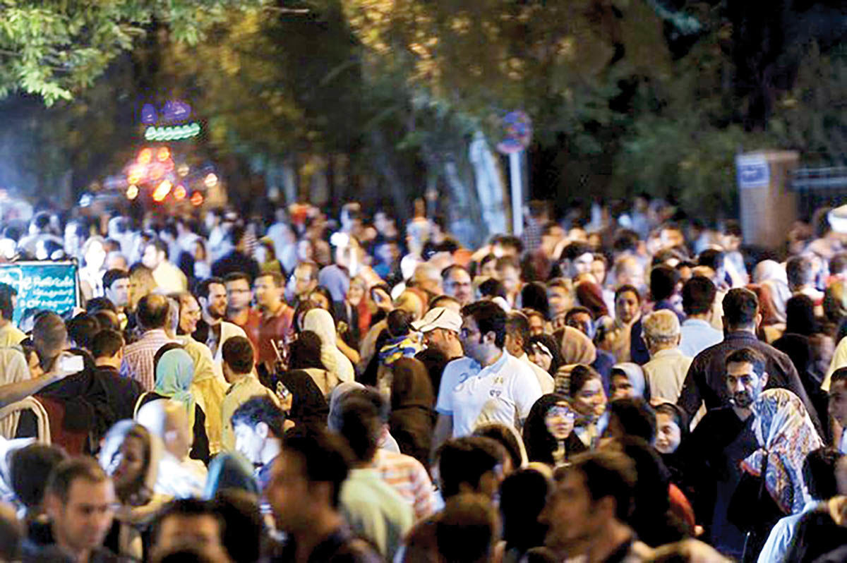 سرمقاله اعتماد/ بازگشت به جامعه تاملی درباره تقدم توسعه اجتماعی