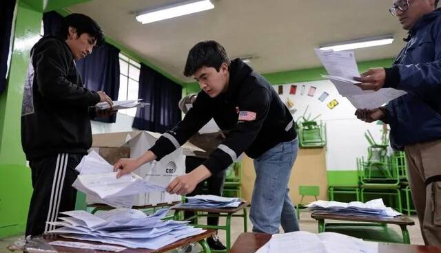 مردم اکوادور به پایگاه‌های نظامی خارجی «نه» گفتند