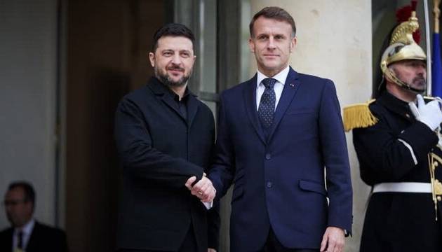 زلنسکی در دیدار با مکرون: جنگ باید در اسرع وقت پایان یابد
