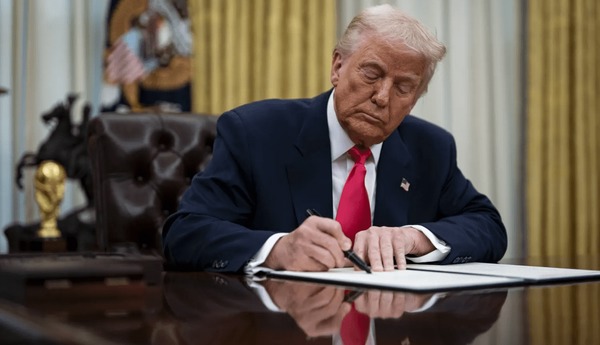 تشدید محدودیت‌های مسافرتی به آمریکا