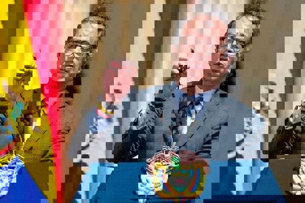 پترو به ترامپ: تگزاس و کالیفرنیا را پس بده، بعد درباره نفت مذاکره کنیم