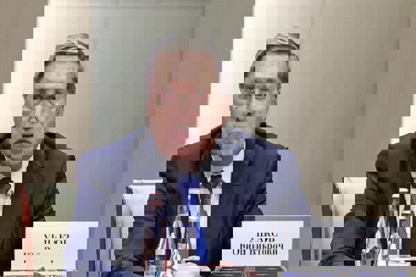 اوشاکوف: نشست نمایندگان آمریکا، روسیه و اوکراین در دست بررسی نیست