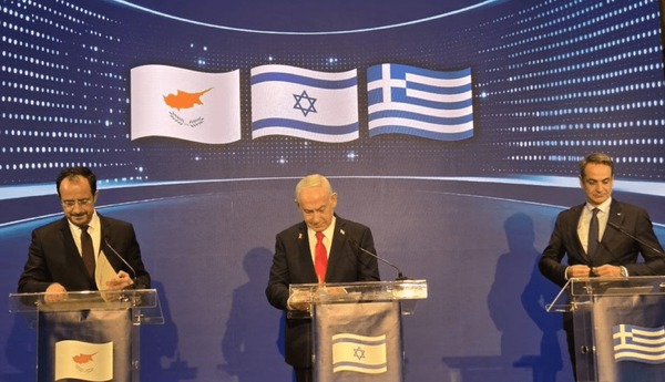 صهیونیست‌ها به دنبال تقویت همکاری نظامی با یونان و قبرس