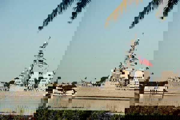 دستور ترامپ برای تقویت نیروی دریایی آمریکا با رزم‌ناوهای مدرن