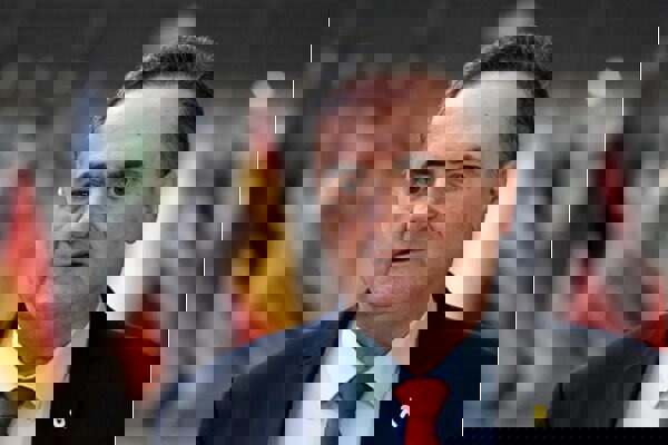 عقب‌نشینی سریع وزیر جنگ رژیم صهیونیستی از سخنانش