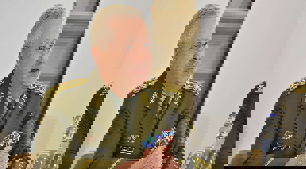 وزیر دفاع جمهوری چک از صحبت درباره اوکراین منع شد