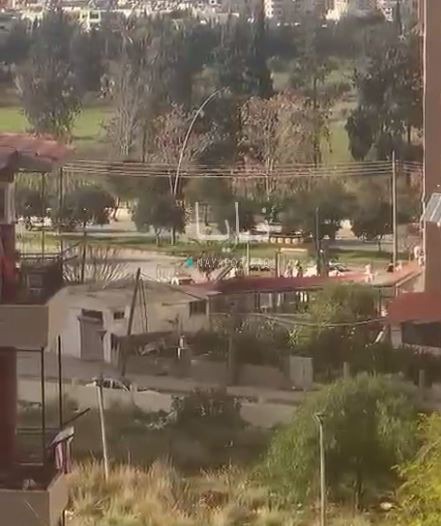 ورود تانک‌ها به خیابان‌های لاذقیه برای سرکوب اعتراضات علوی‌ها