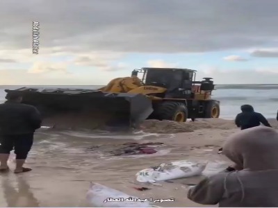 تلاش فلسطینیان برای مهار آبگرفتگی و طوفان