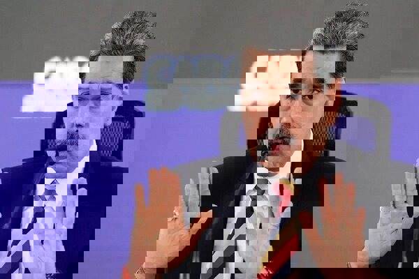 اعلام آمادگی ونزوئلا برای پذیرش سرمایه‌گذاری‌های نفتی آمریکا