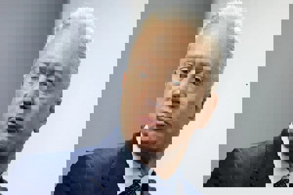 رجی: توان مقابله نظامی با اسرائیل را نداریم؛زمان سخنرانی آتشین نیست!