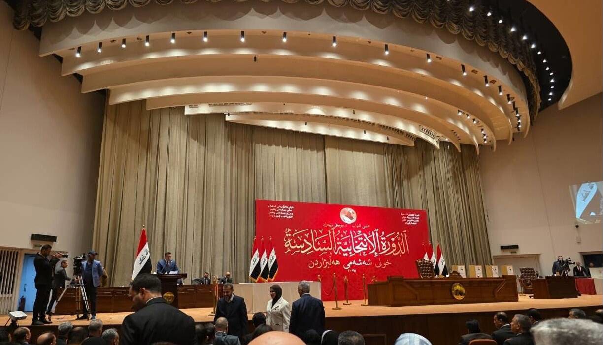 تلاش پارلمان عراق برای تعیین موعد برگزاری جلسه انتخاب رئیس جمهور و نخست وزیر