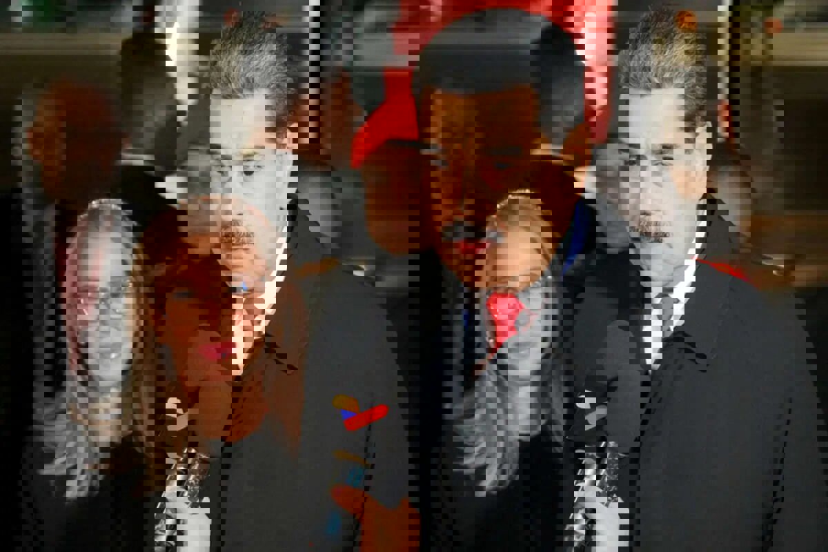 روسیه: آمریکا مادورو را آزاد کند