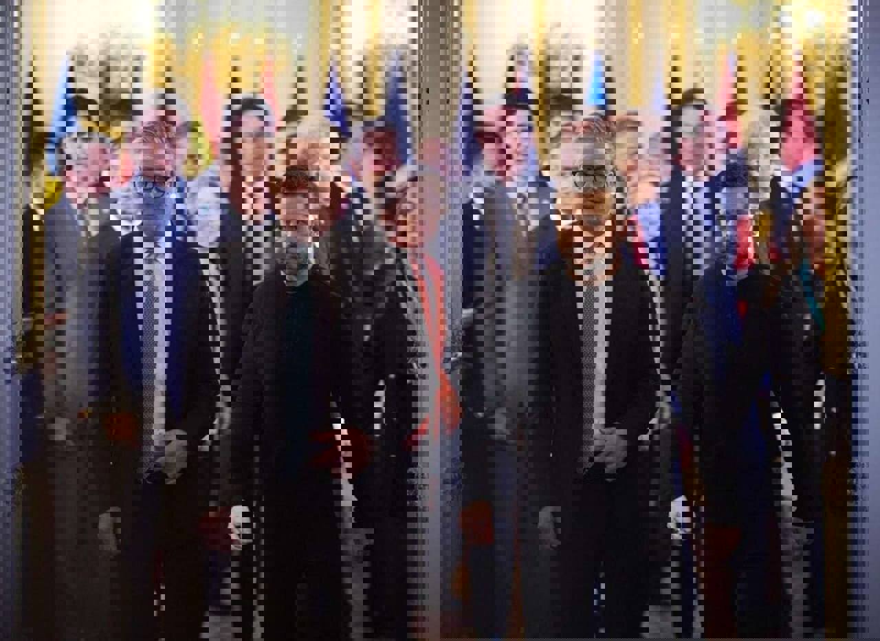 وزیر امور خارجه مجارستان:  رهبران اروپایی «پرستار بچه» هستند