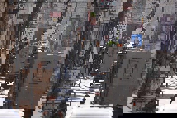 تداوم یورش نظامیان صهیونیست به کرانه باختری؛ ۲۵ فلسطینی بازداشت شدند