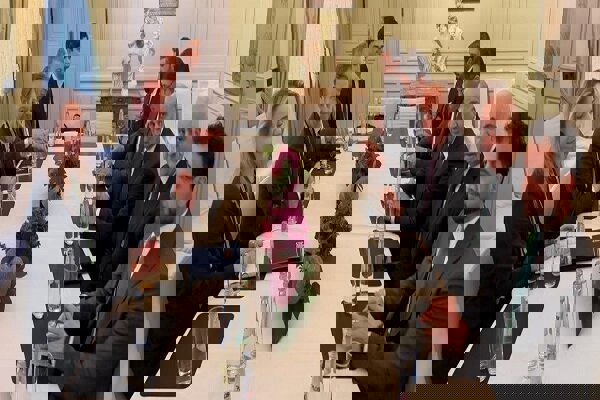 تاکید وزیر خارجه عراق بر راه حل دیپلماتیک برای حفظ ثبات منطقه