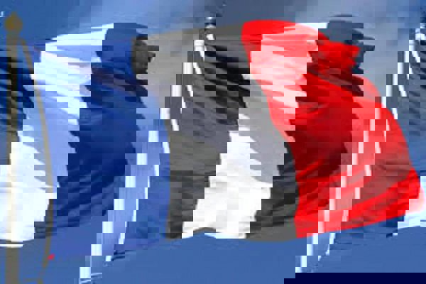 تخلیه دفتر حزب  «فرانسه تسلیم‌ناپذیر» در پاریس به دنبال تهدید بمب