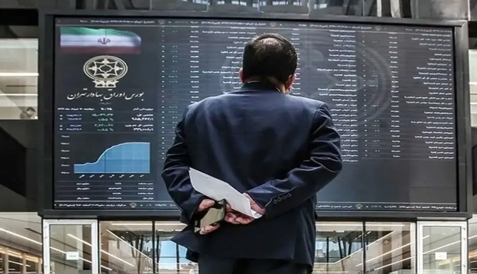 پیش‌بینی بورسِ فردا «یکشنبه»؛ بازار سهام در تله ترس و احتیاط