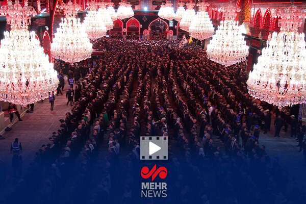 تصاویری از اقامه نماز بر پیکر آقای شهید در حرم مطهر امام حسین(ع)