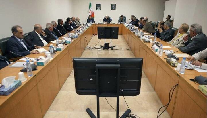 عارف: تمام بدهی کالابرگ به فروشگاه‌ها پرداخت شد