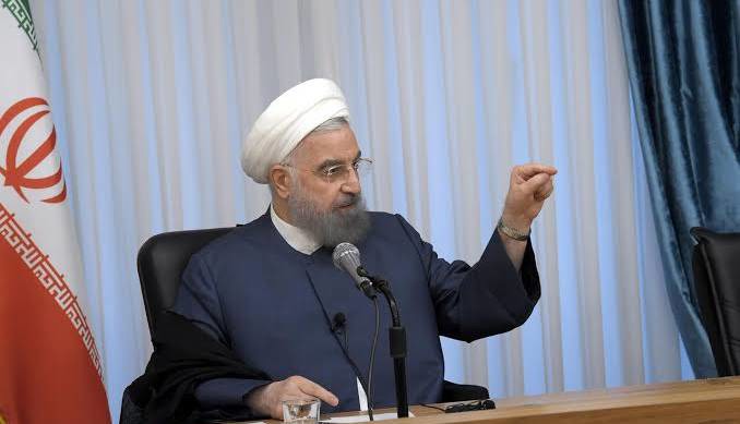 حمله «کیهان» به «روحانی»: مانند آمریکا از بسته بودن تنگه هرمز ناراحت است