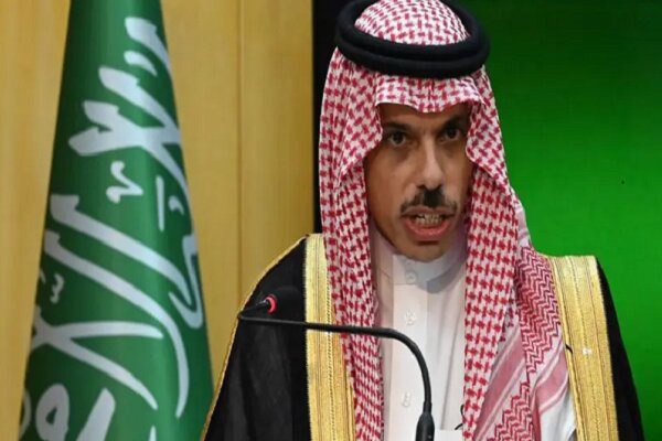 موضع گیری بن فرحان درباره جنگ ریاض علیه انصارالله یمن