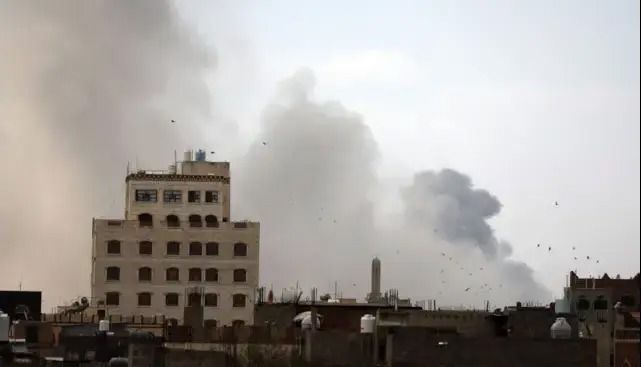 تداوم حملات سعودی به دو استان یمن