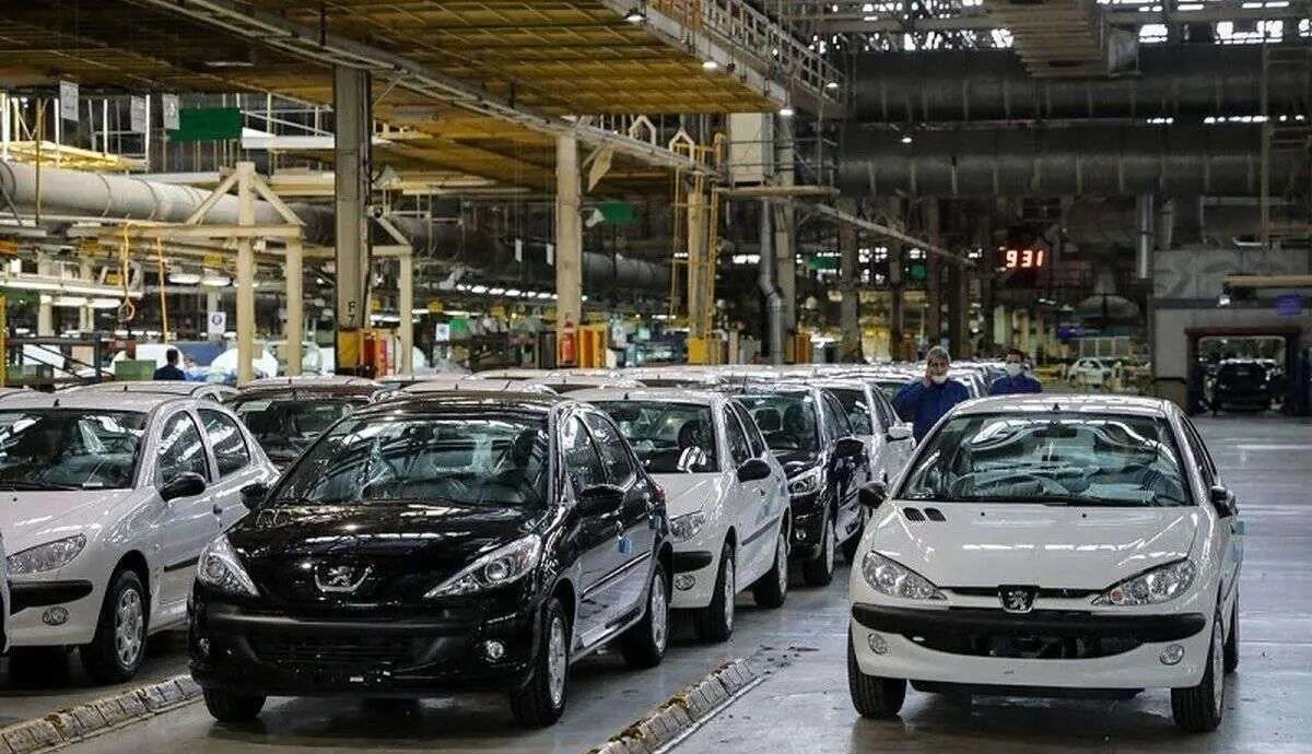 صعود مجدد قیمت ها در بازار خودرو؛ کدام خودرو ۹۶۵ میلیون تومان گران شد؟