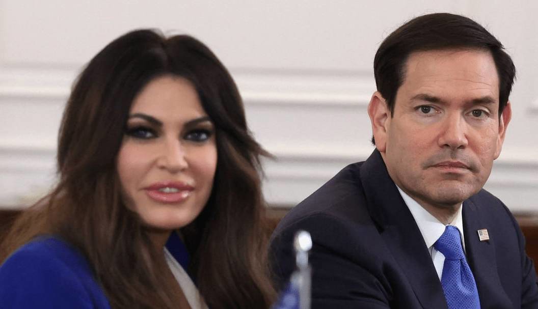 احتمال برکناری سفیر آمریکا در یونان؛ ماجرا چیست؟