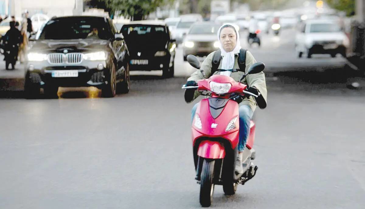 زنان؛ موتورسواری زیر فشار آزار